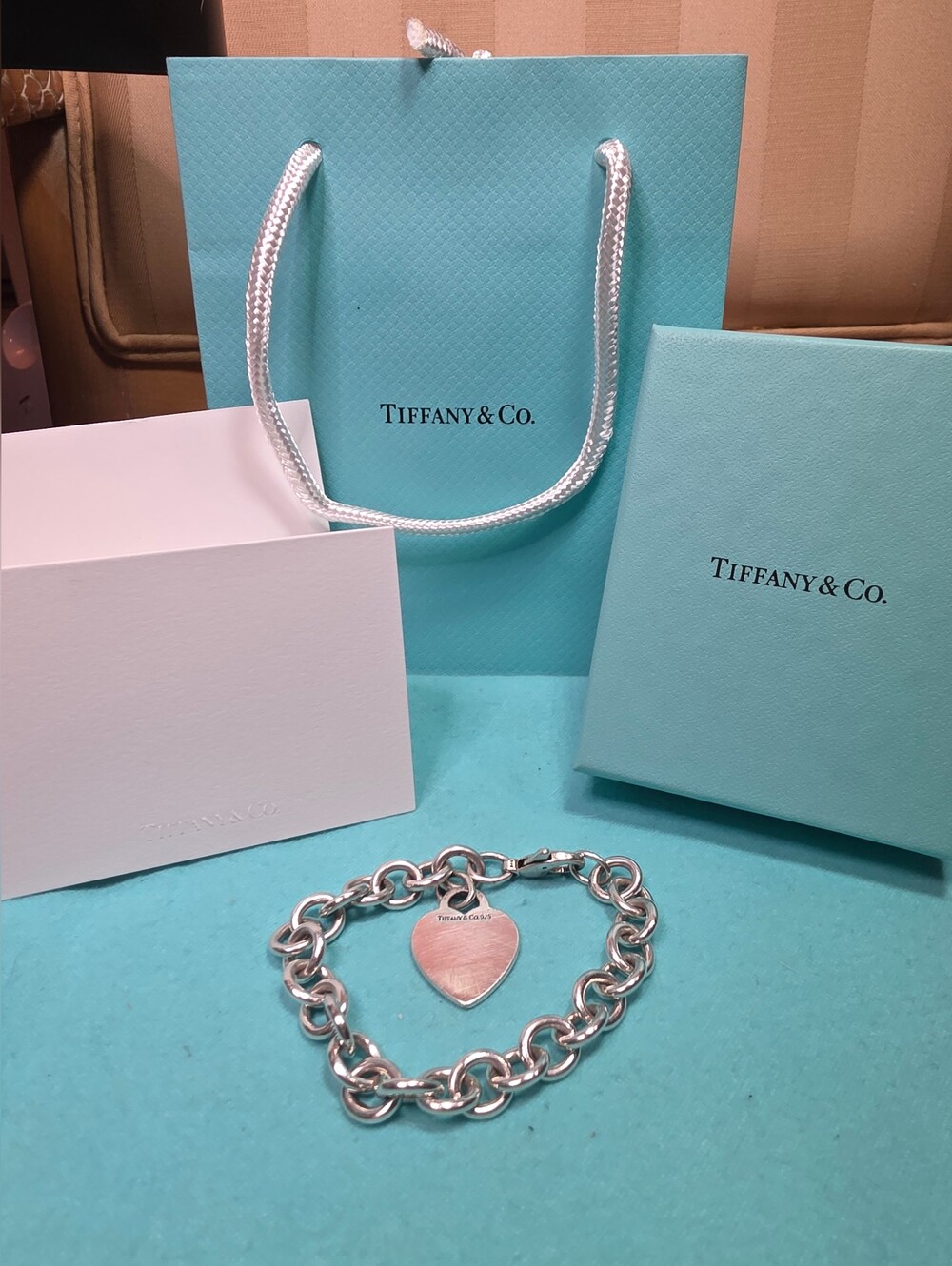 TIFFANY & CO HEART BRACELET COMES WITH ALL SHOWN